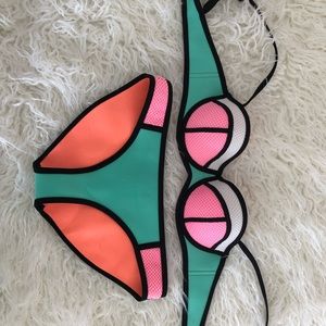 Triangl bikini